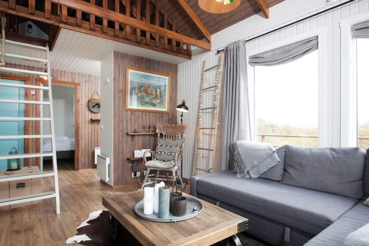 Mulakot Cosy Cabins บอร์กาเนส ภายนอก รูปภาพ
