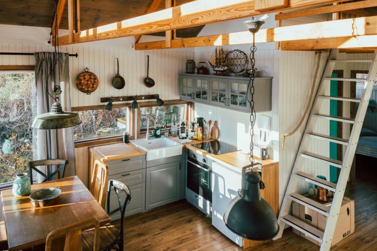 Mulakot Cosy Cabins บอร์กาเนส ภายนอก รูปภาพ